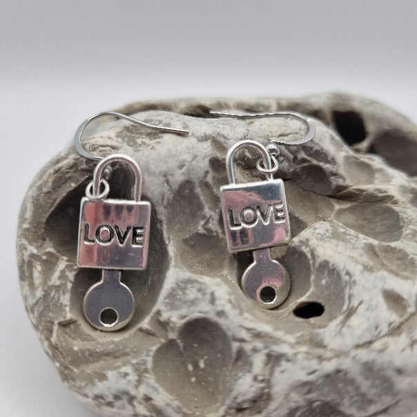 Pendientes Llave con Candado Love