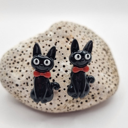 Pendientes de Botón Gato Negro de la Suerte
