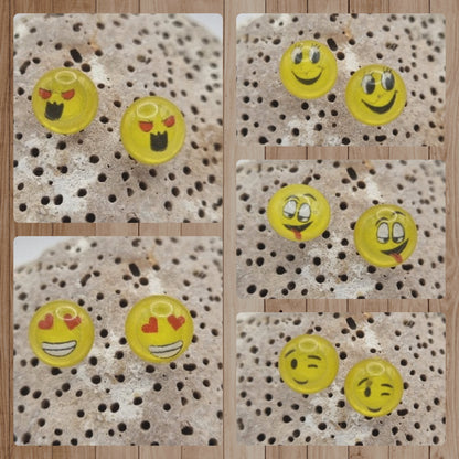 Acero Inoxidable Pendientes de Botón Emojis de la Suerte