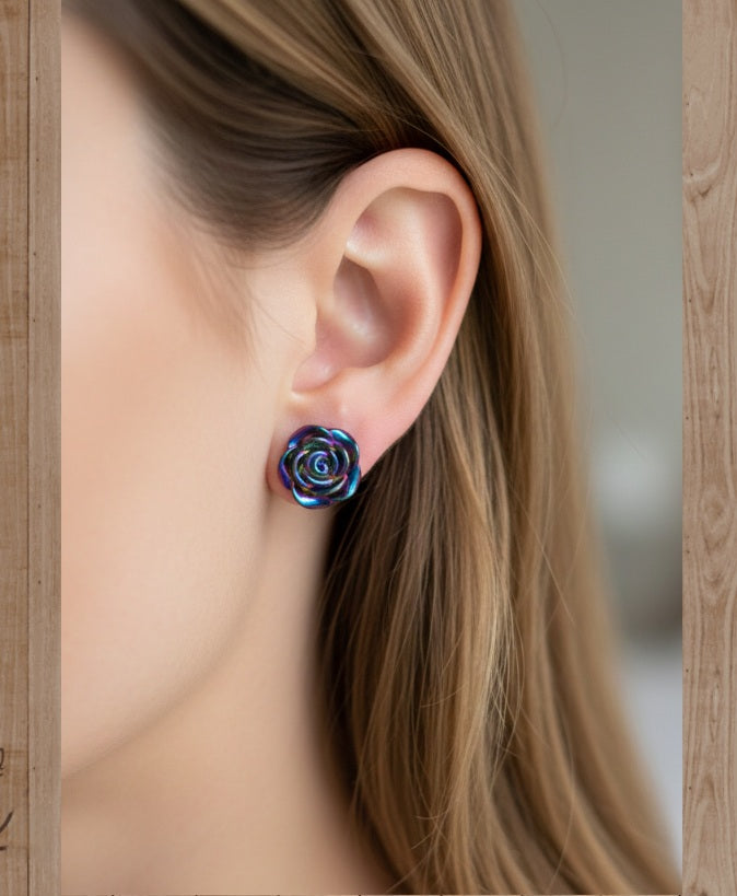 Acero Inoxidable Pendientes de Botón Rosas con tonos Metalizados.